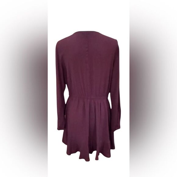 ✨ Ruffled Wrap Long Sleeve Dress✨ - Picture 7 of 7